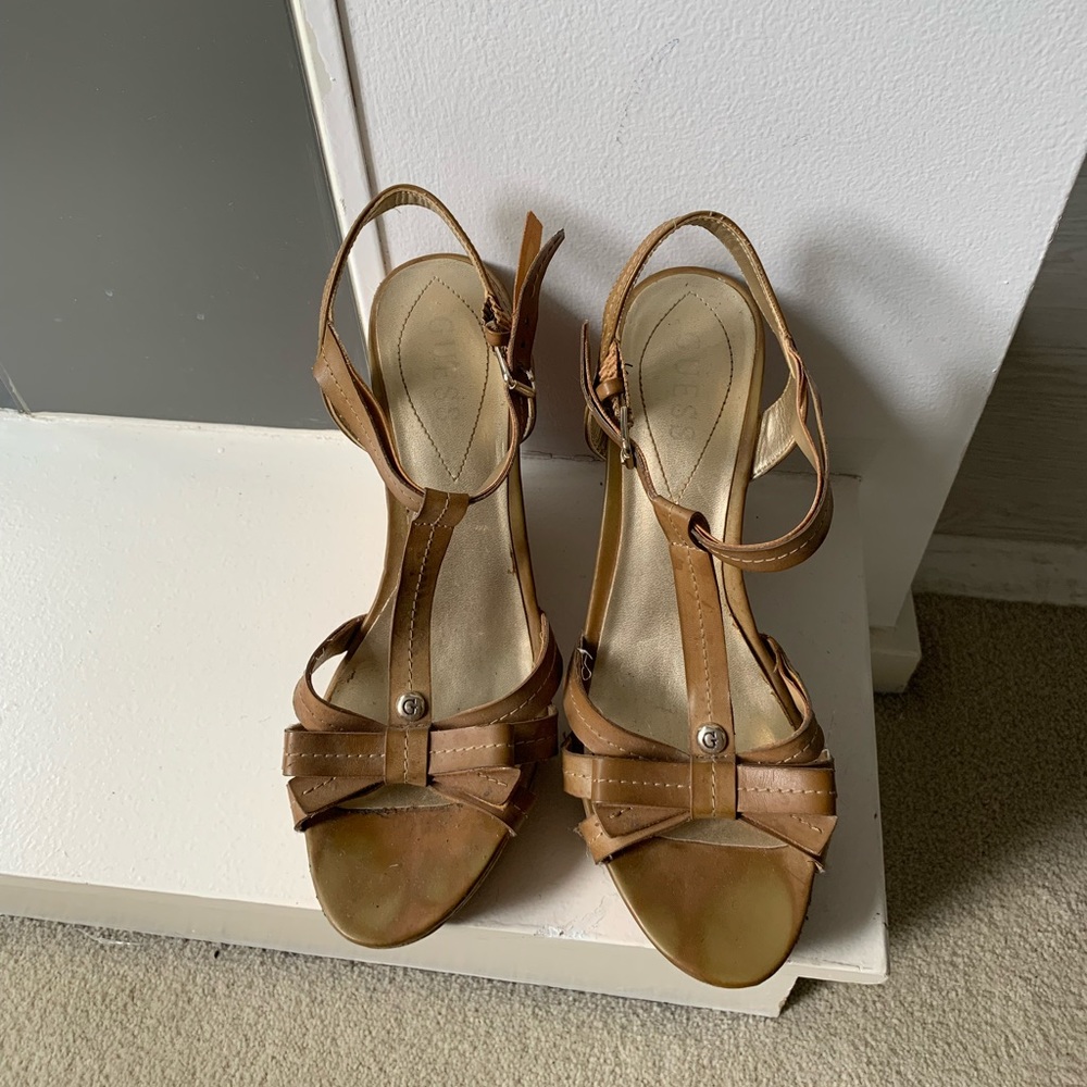 Guess size 7 wedge heels